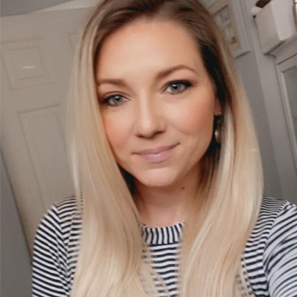 Meet your Posher, Brandi - Picture 3 of 3